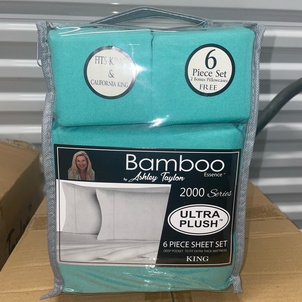 BED SET๐ - Picture 1 of 2